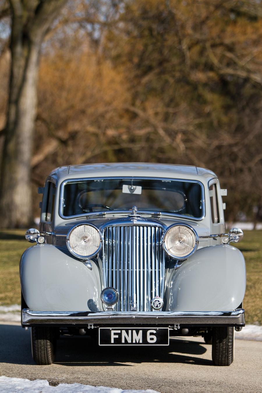  Jaguar Mk IV Saloon 1947 года  (фото 21 из 27)